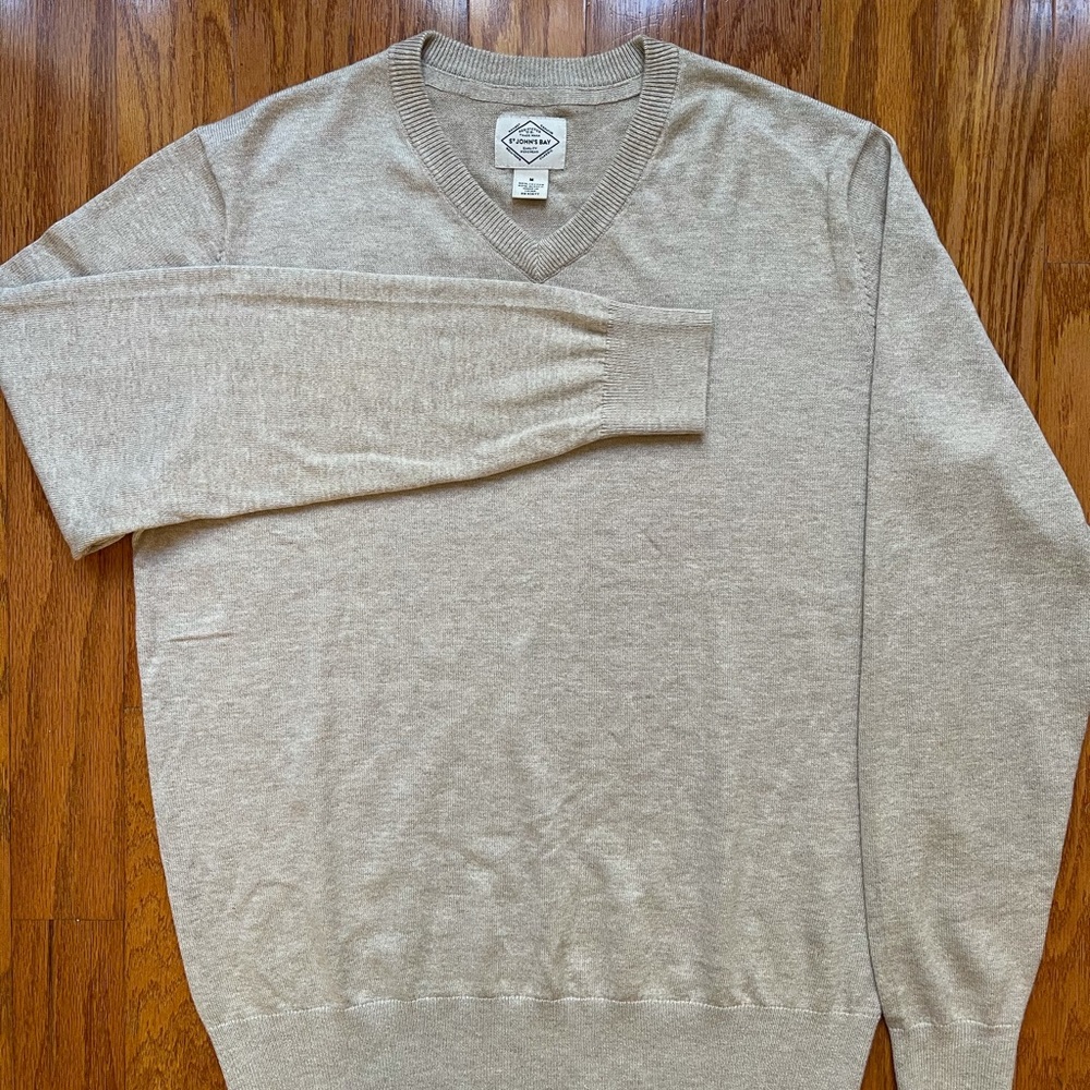 St  johns bay men’s medium beige sweater